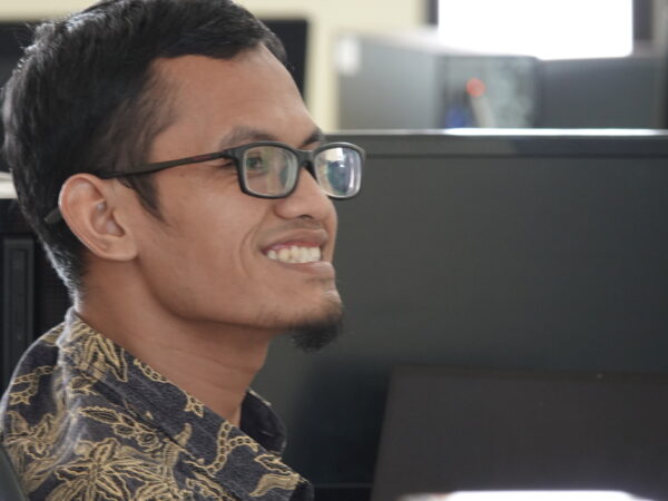 Mendidik Anak Usia Dini dengan Cinta dan Keteladanan